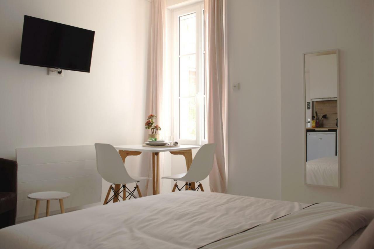 サン・ナゼールStudio Calme, Lumineux, Wifi, 1.5 Km Du Front De Merアパートメント エクステリア 写真